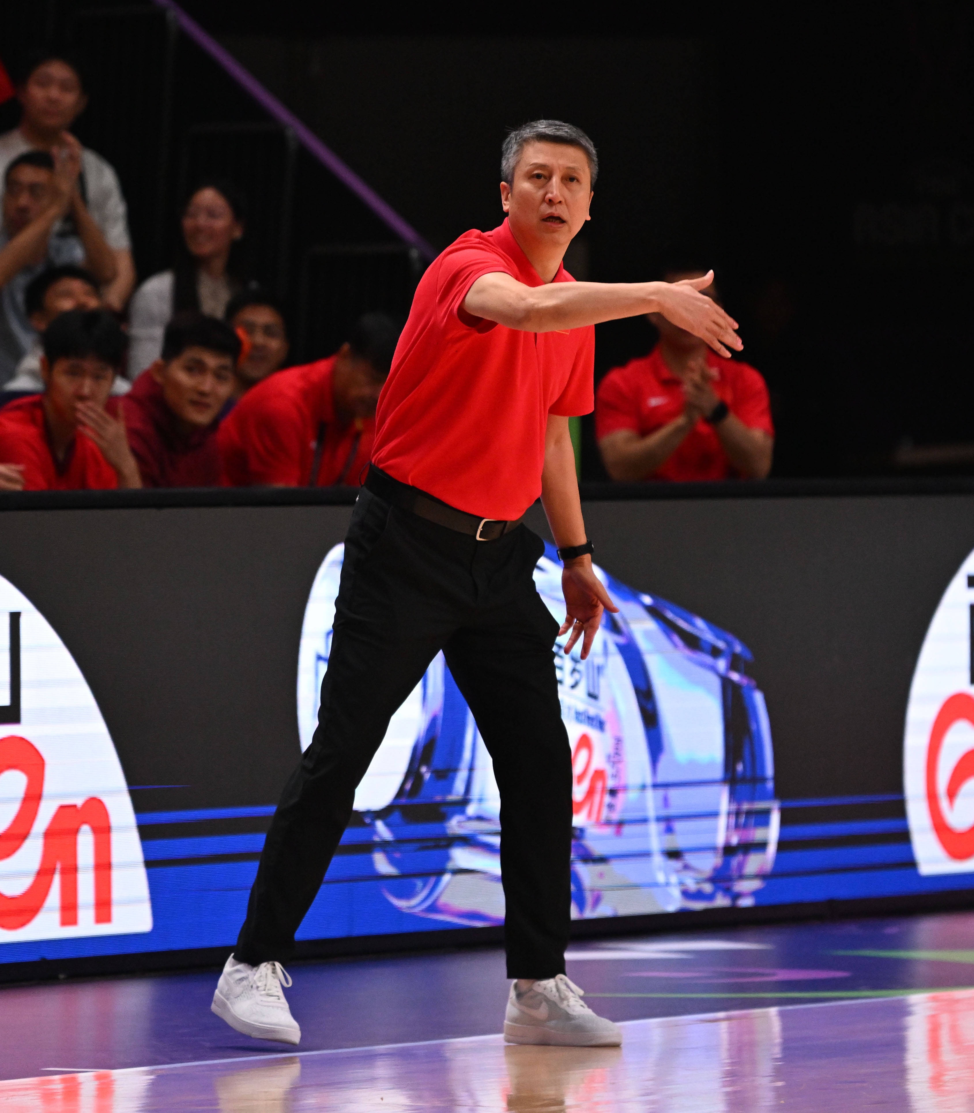 星空体育app官方网站-媒体人：两输韩国留给男篮的试错空间很小 郭士强必用熟悉的老将